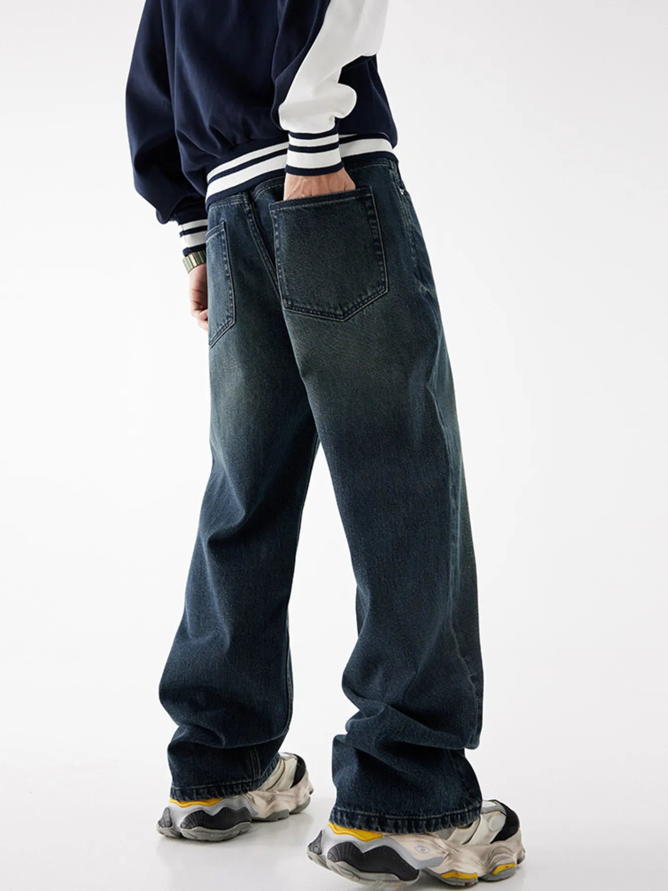 2c09b8a4fae24e69926c8bae1ed63a01-Max-Origin