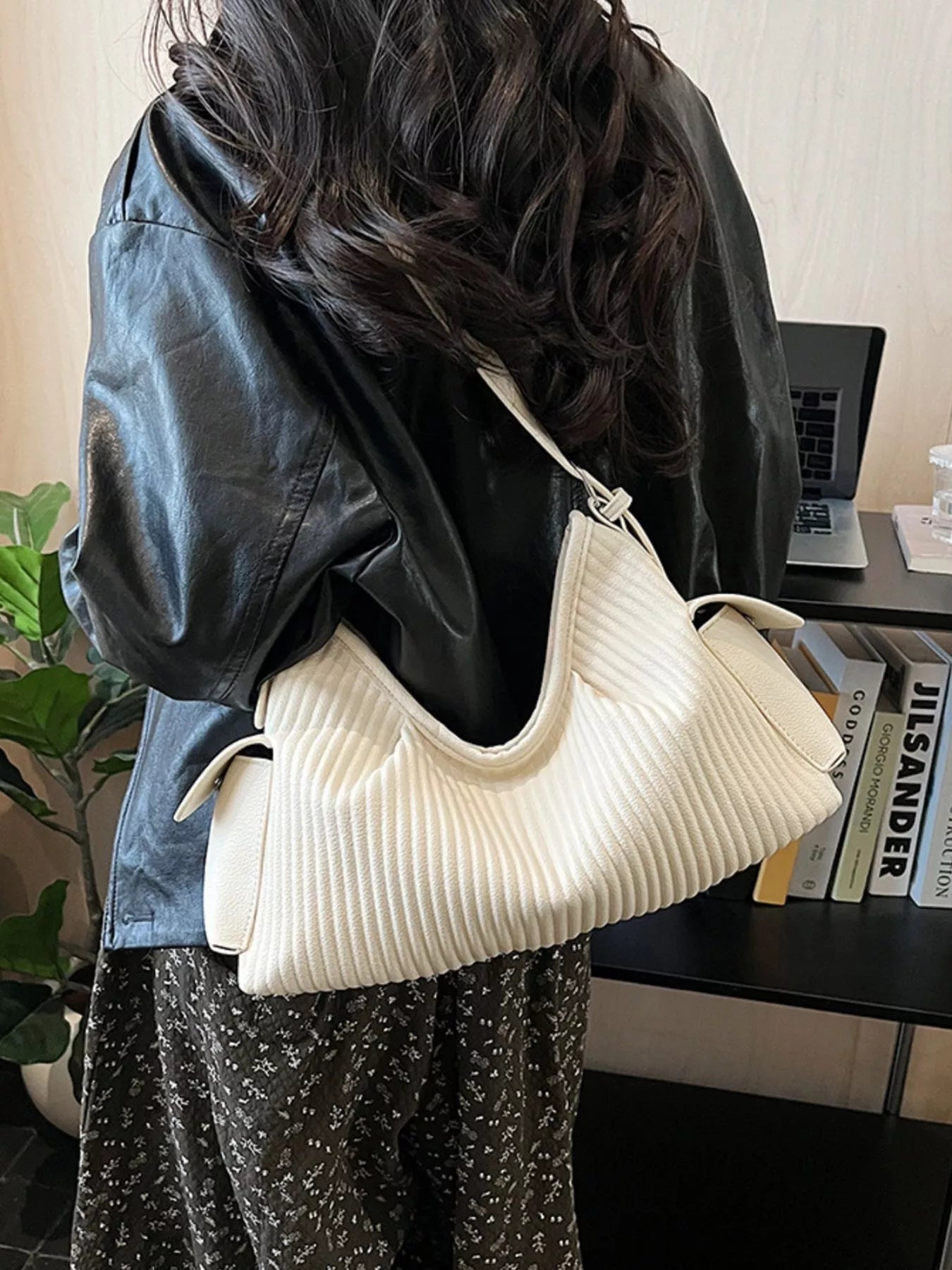 8d11e9c9-06a4-42ed-b6ab-2be2c94ab1c4-Max-Origin