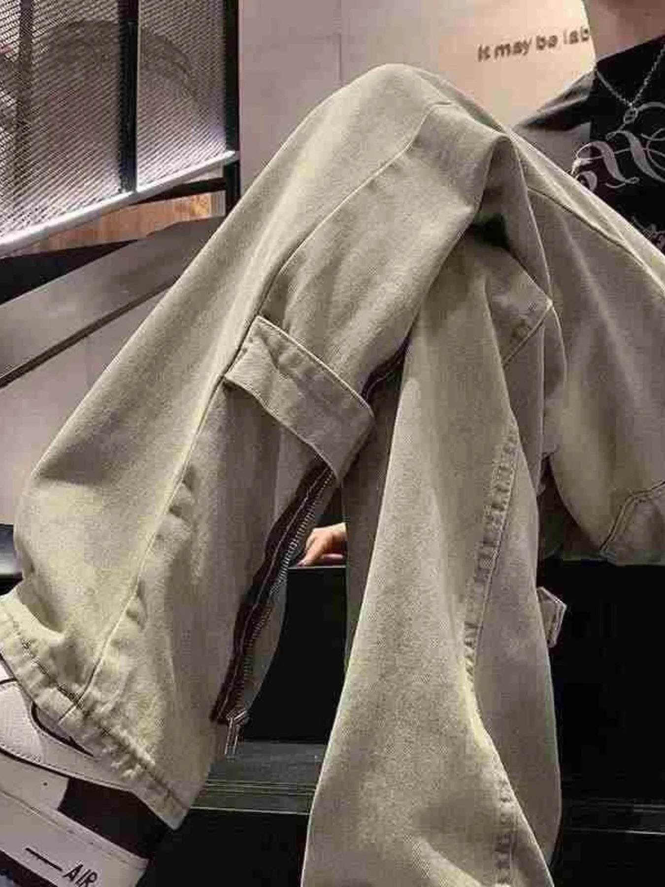 e802dec1afe64b308115544d02db0d7f-Max-Origin